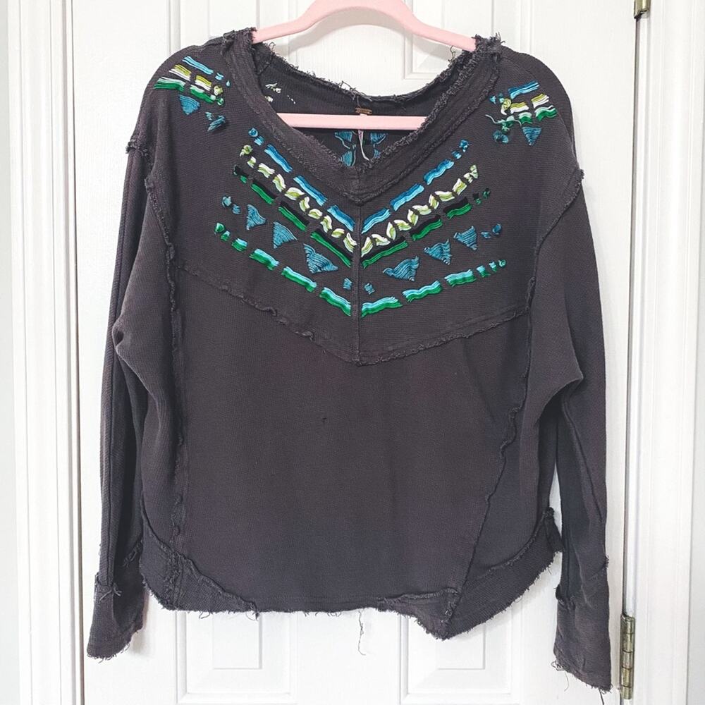 FREE PEOPLE • Brown Waffle Knit Long Sleeve w/ Blue + Green Embroidered Top